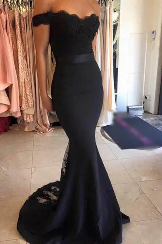 Elegant Mermaid Off-Shoulder Sleeveless Lace-Accent Train-Length Prom Dress