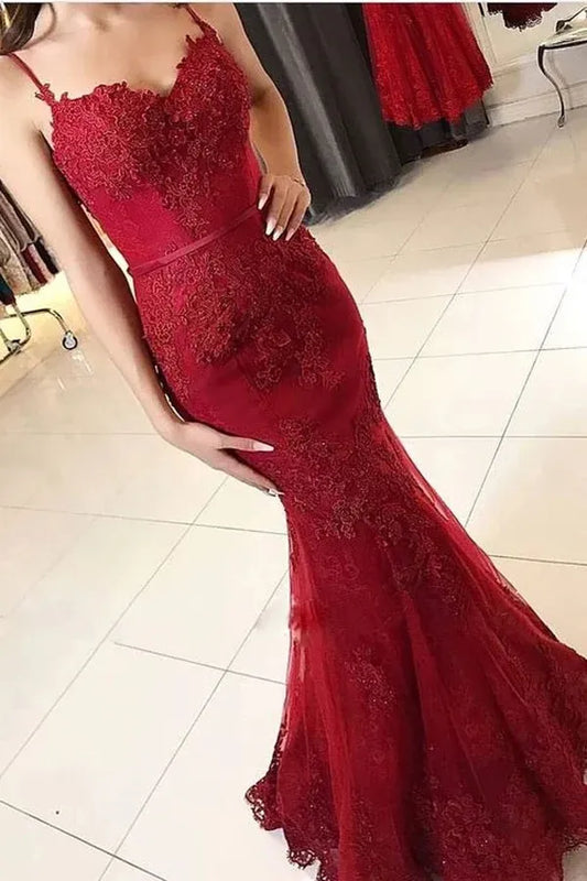 Elegant Mermaid Sweetheart Spaghetti Strap Lace Open Back Train Length Prom Dress