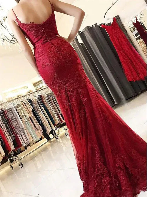Elegant Mermaid Sweetheart Spaghetti Strap Lace Open Back Train Length Prom Dress