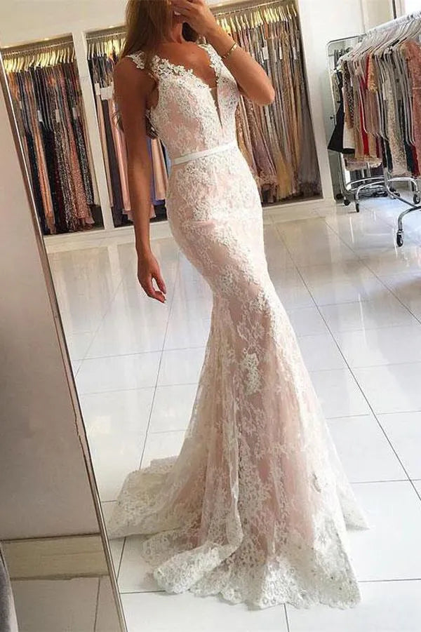 Romantic Mermaid Deep-V Spaghetti Strap Lace Keyhole Back Train Length Prom Dress