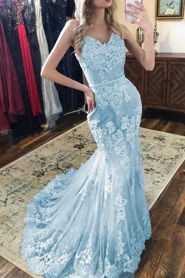Elegant Mermaid Sweetheart Strapless Lace Open Back Train Length Prom Dress
